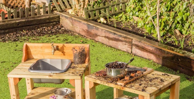 Mud Kitchen Ideas in Ash